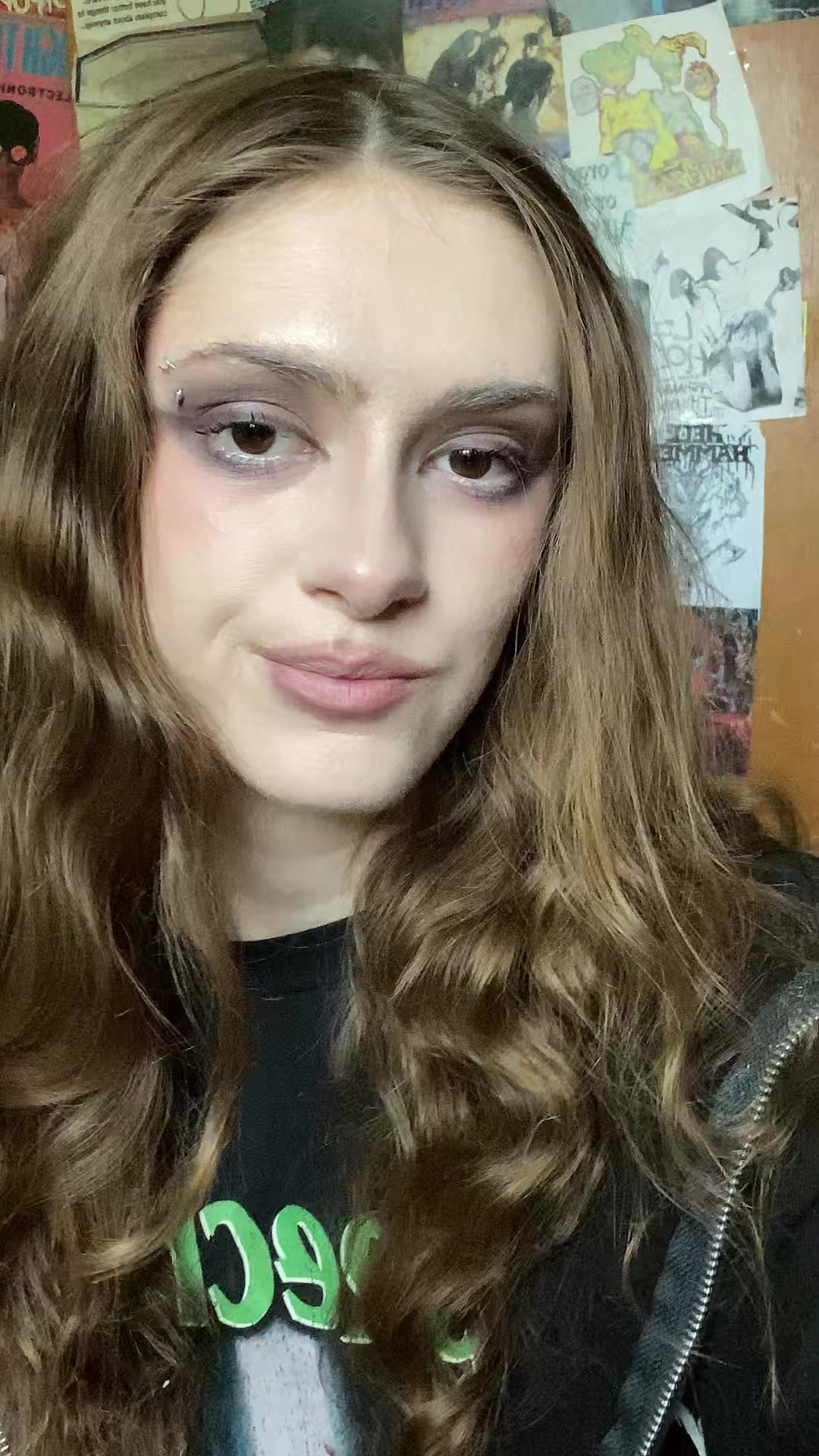 @Lizzilunaa