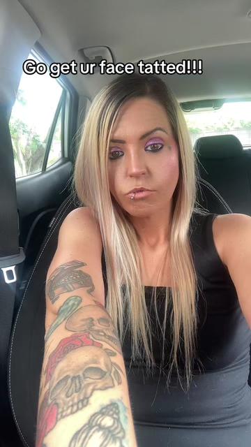 @Chryssie___
