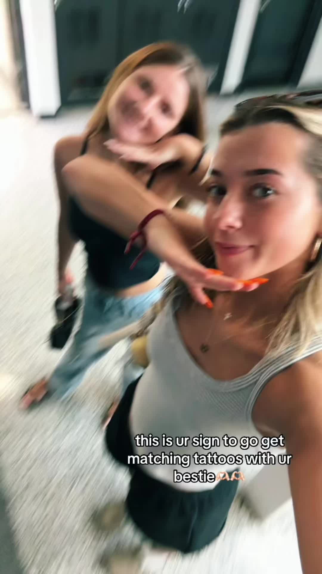 @Bri ⋆˙⟡