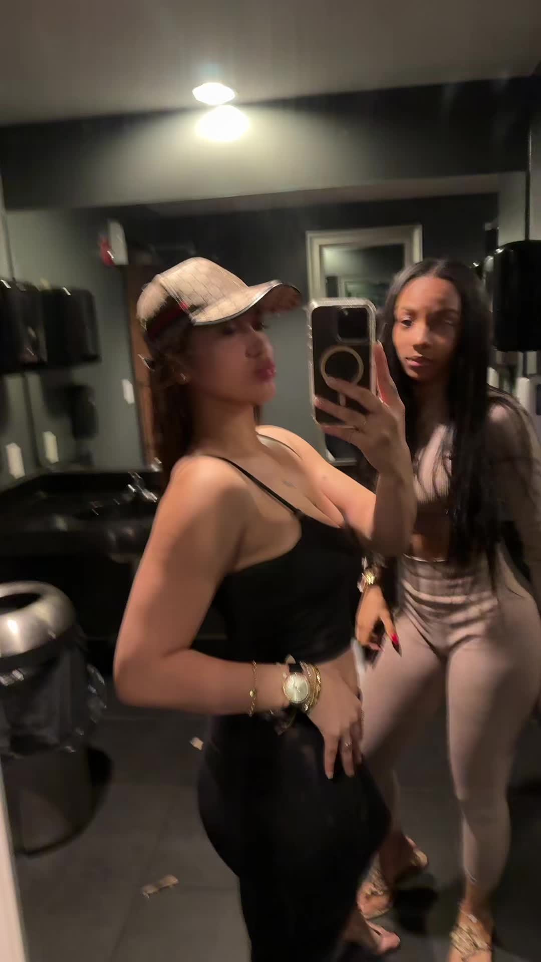 @riri