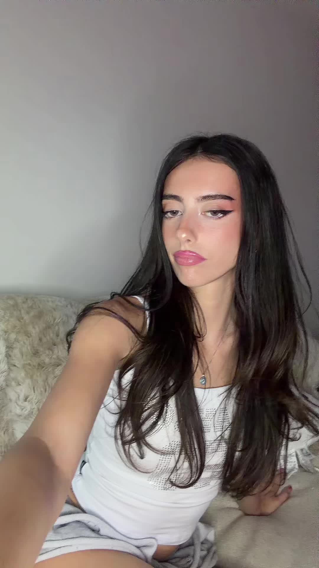 @✩* ・゚。✧・