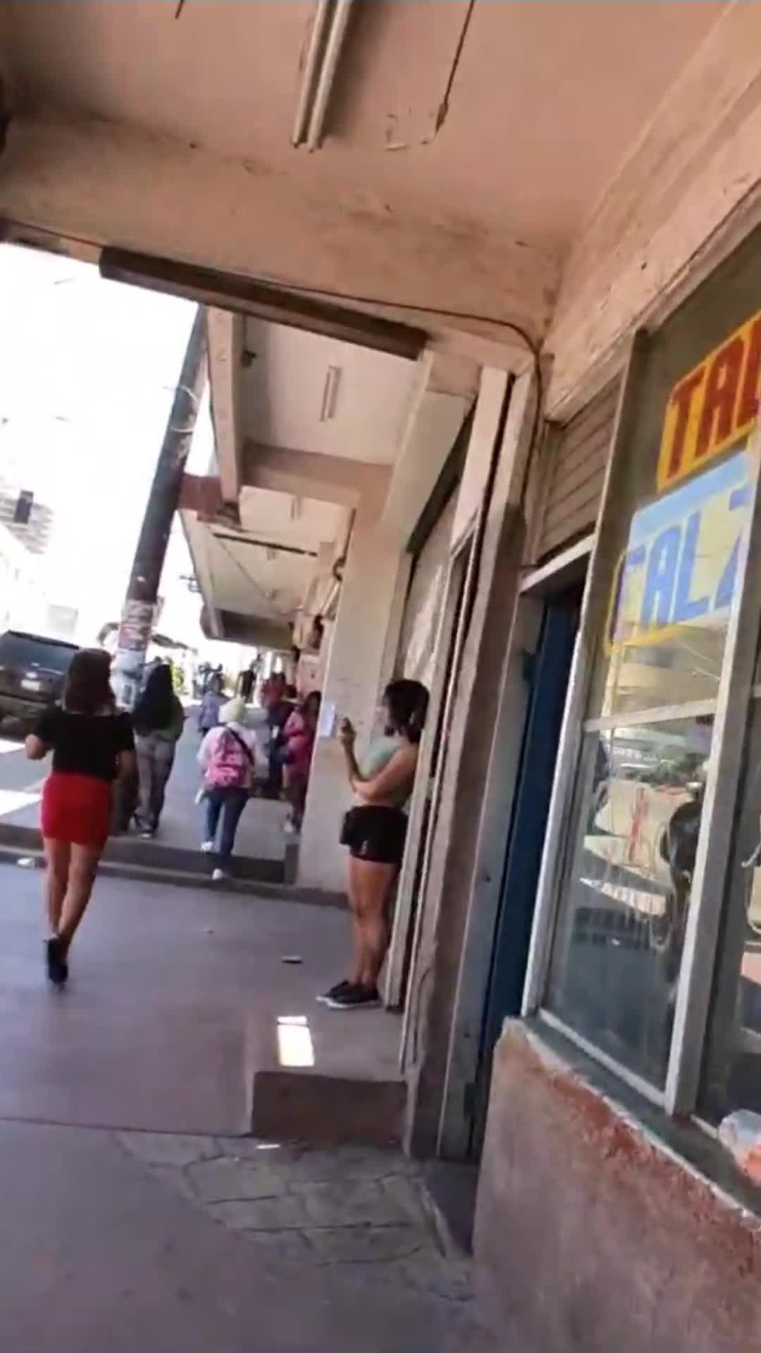 @💩 & 😆