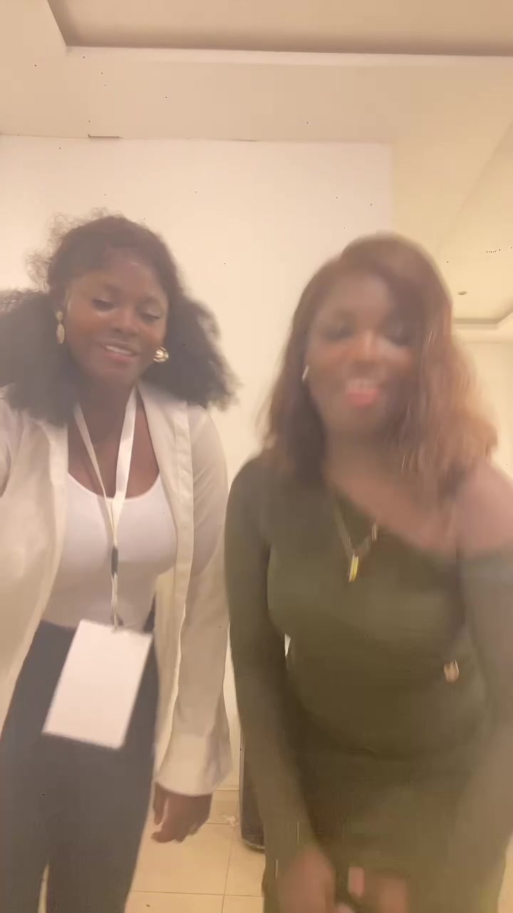 @Astride mp💜🧸🇨🇲