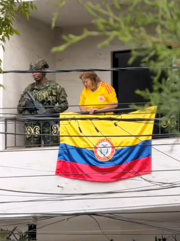 @Querida Patria