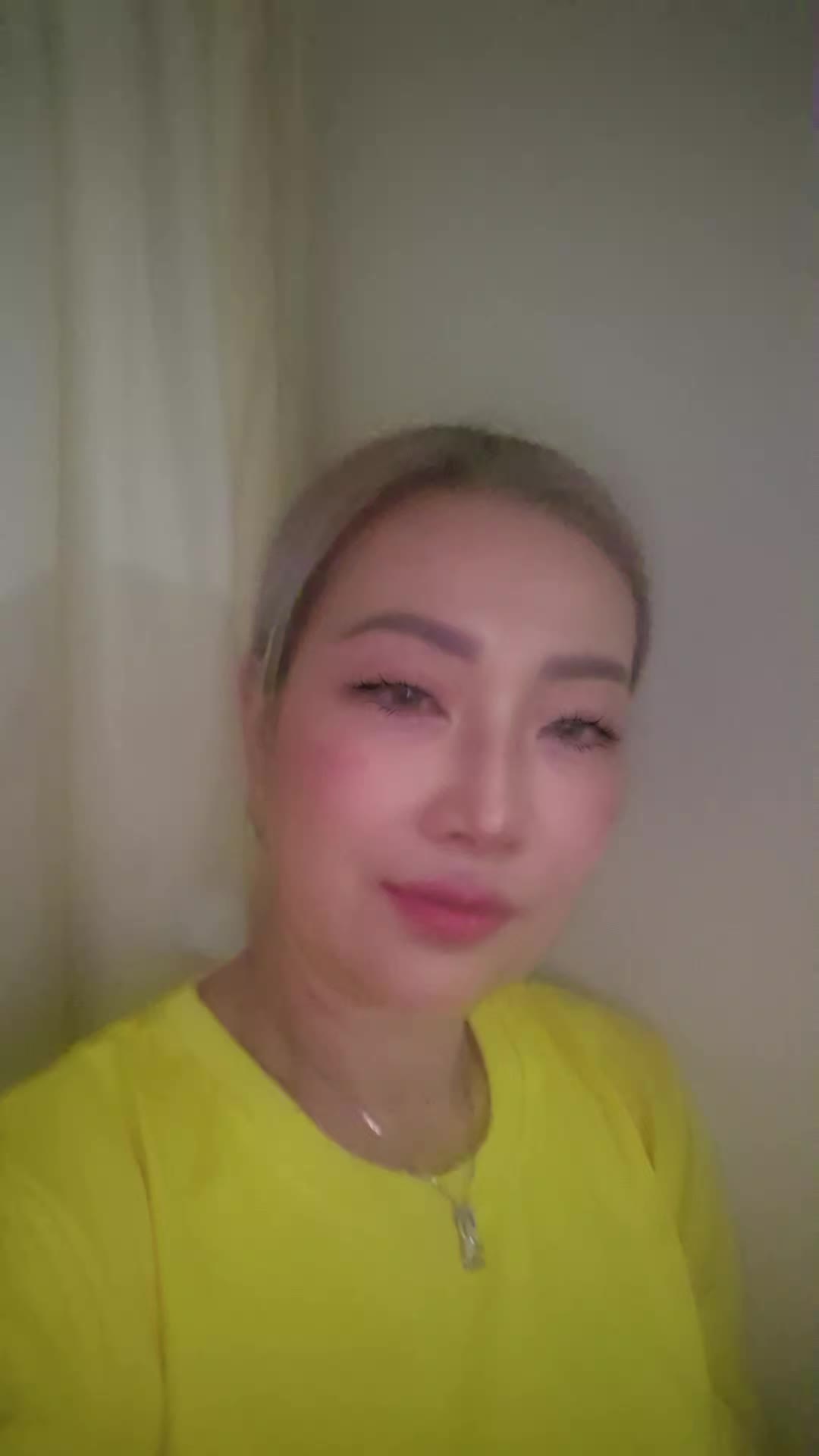 @Christine Le