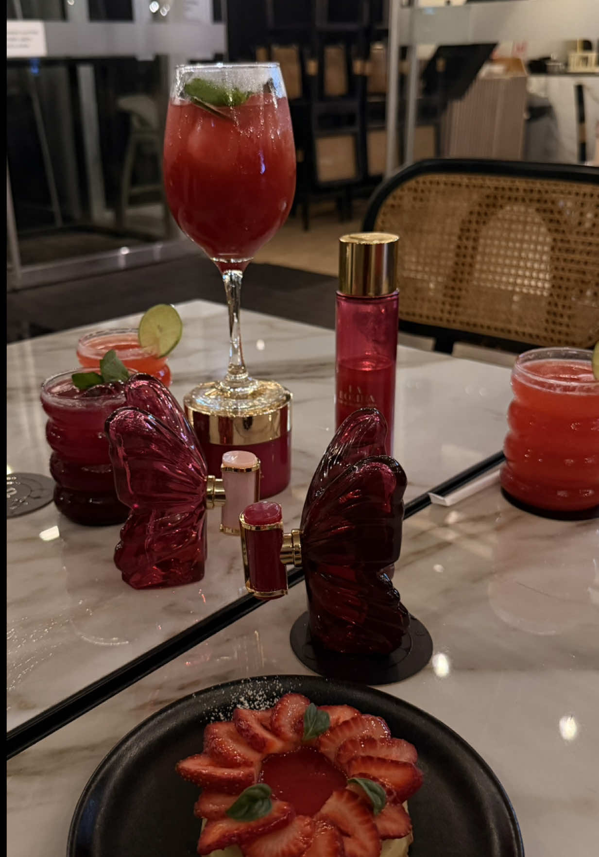 @𝑀𝑎𝑟𝑖𝑓𝑒𝑟 ♡