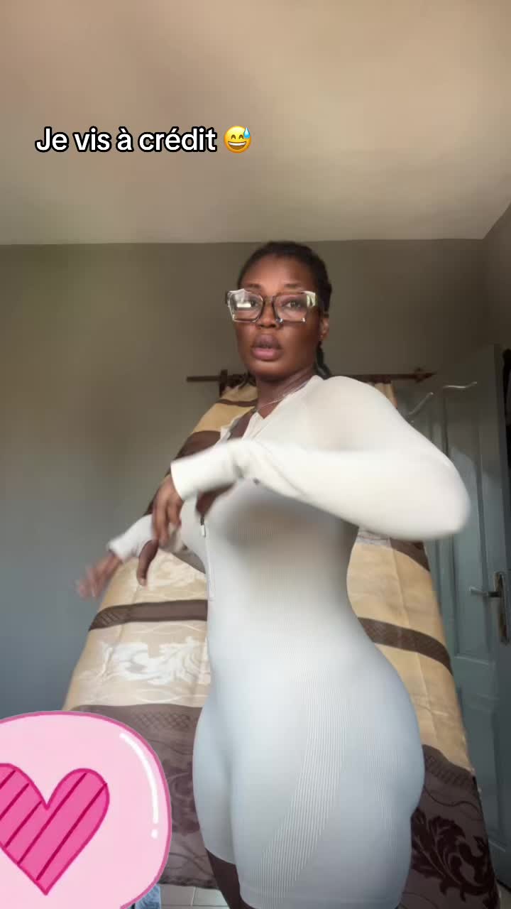 @Ella🦂❤️
