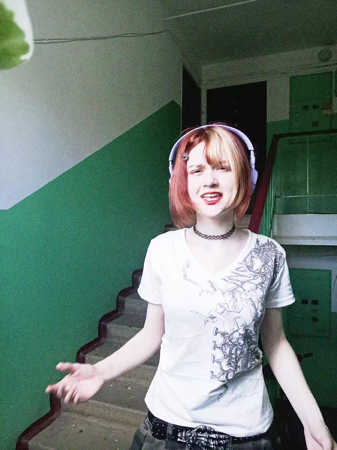 @Эрен😨ム@