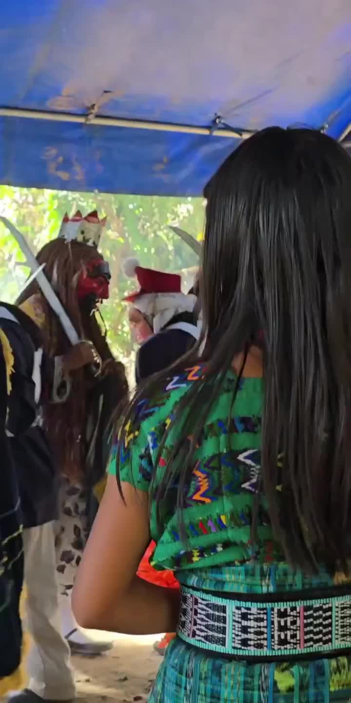 @Mi lindo Rabinal