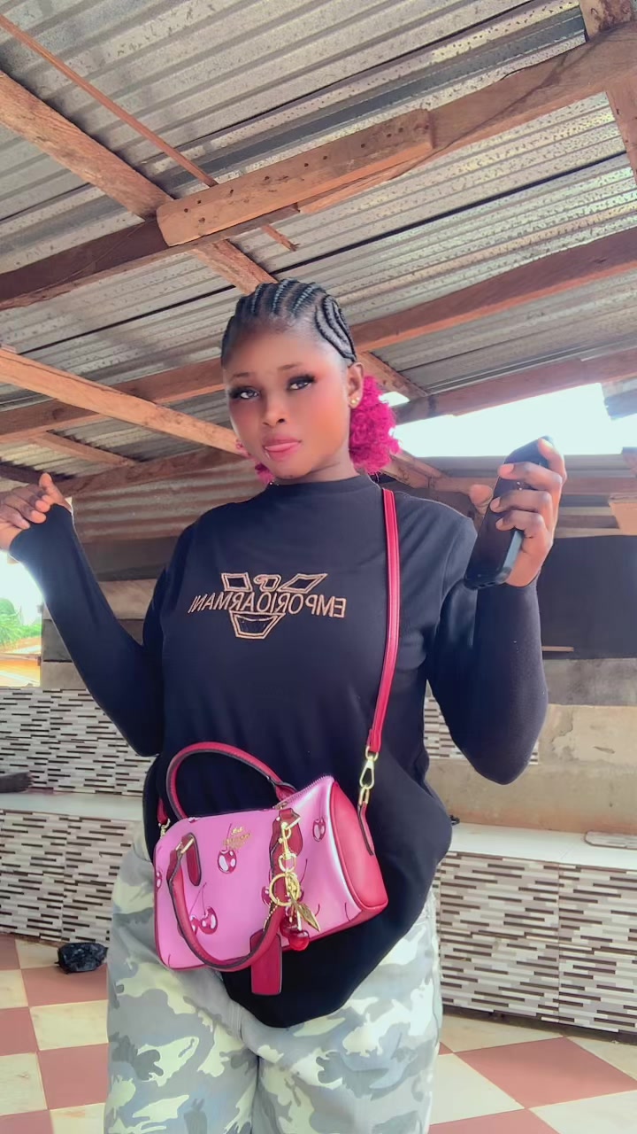 @Adwoa guy guy 🥰💕🌸