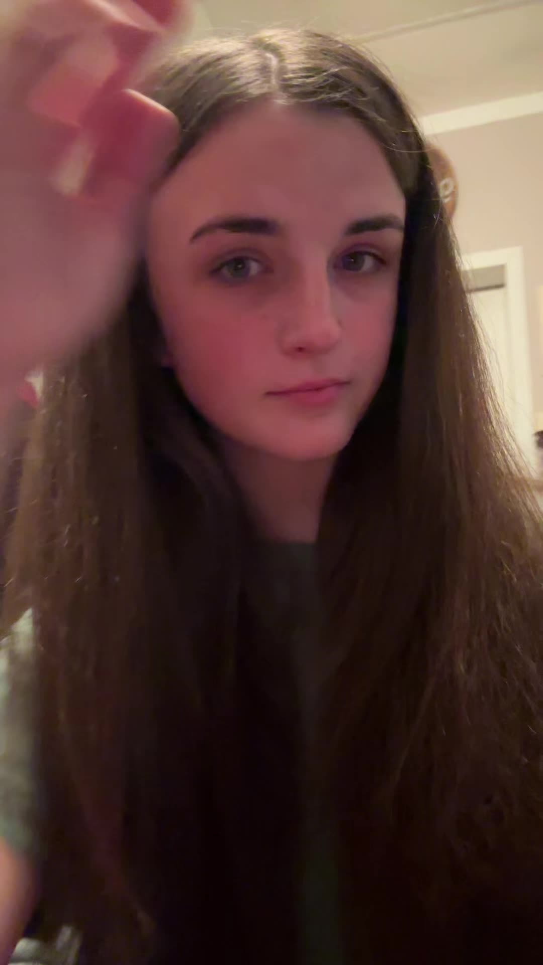 @VIVI ✝️