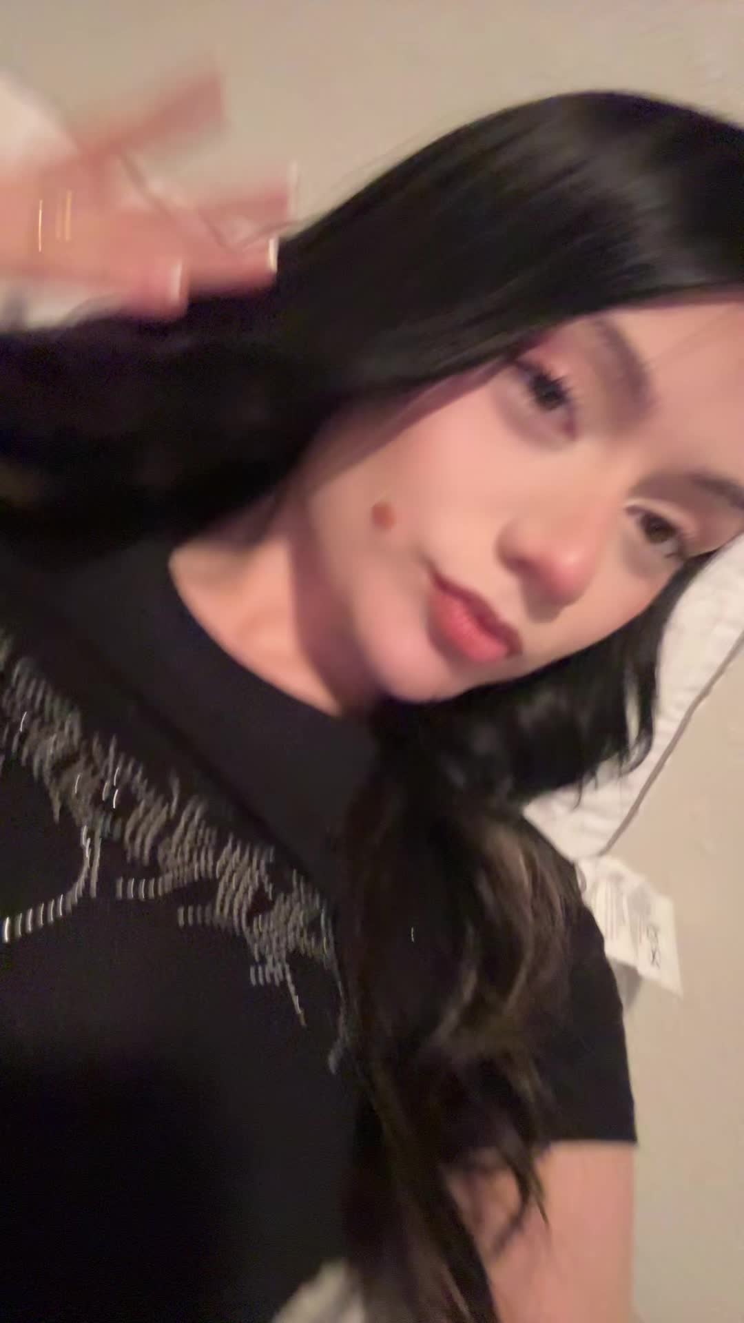 @yurfavoritesnowbunnyy