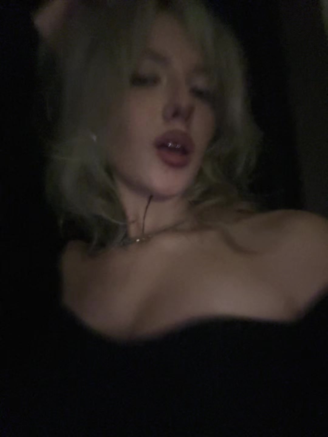 @KOMBOU