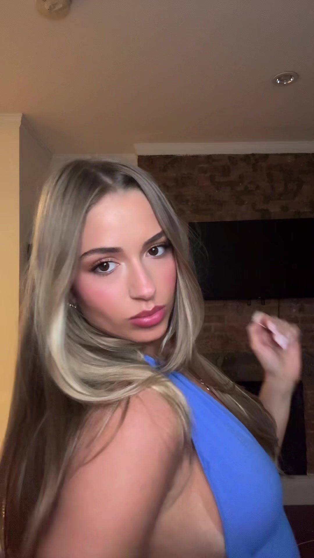 @clara