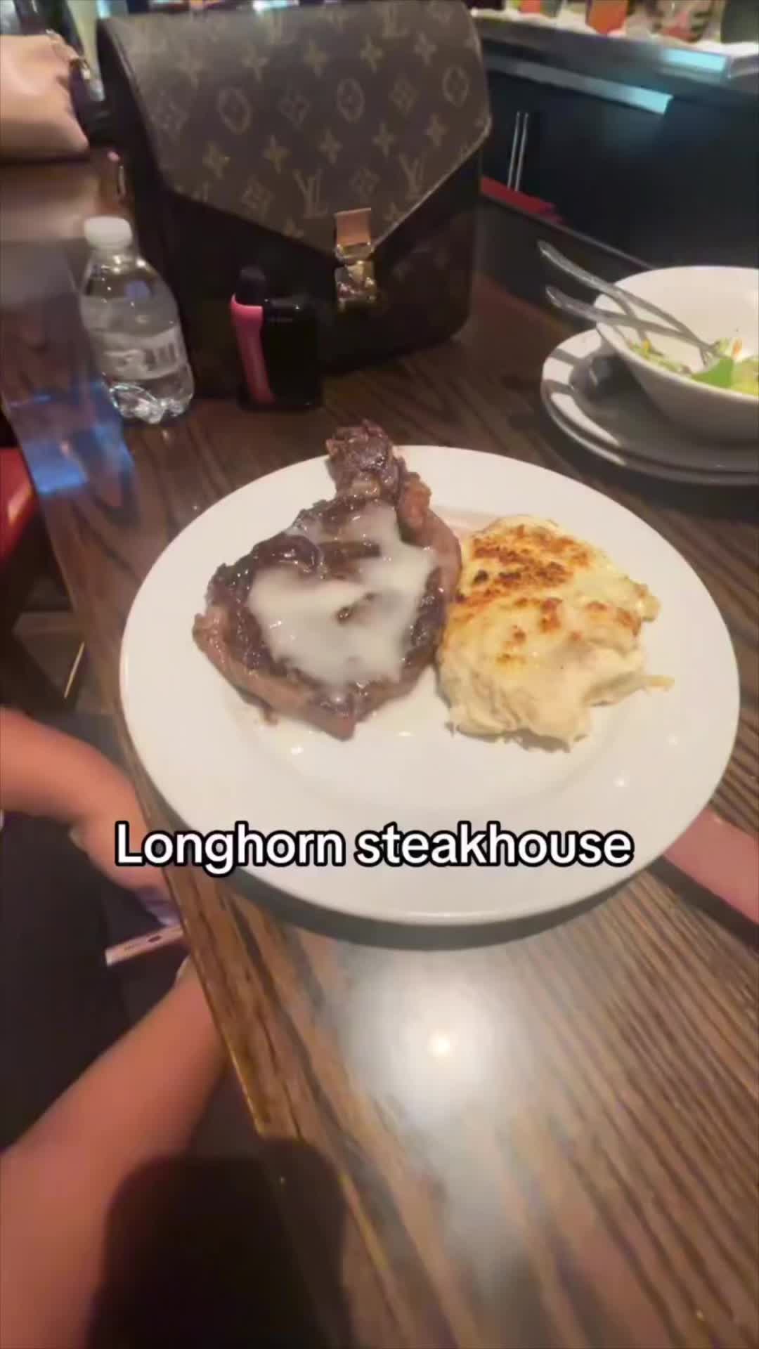 @HB