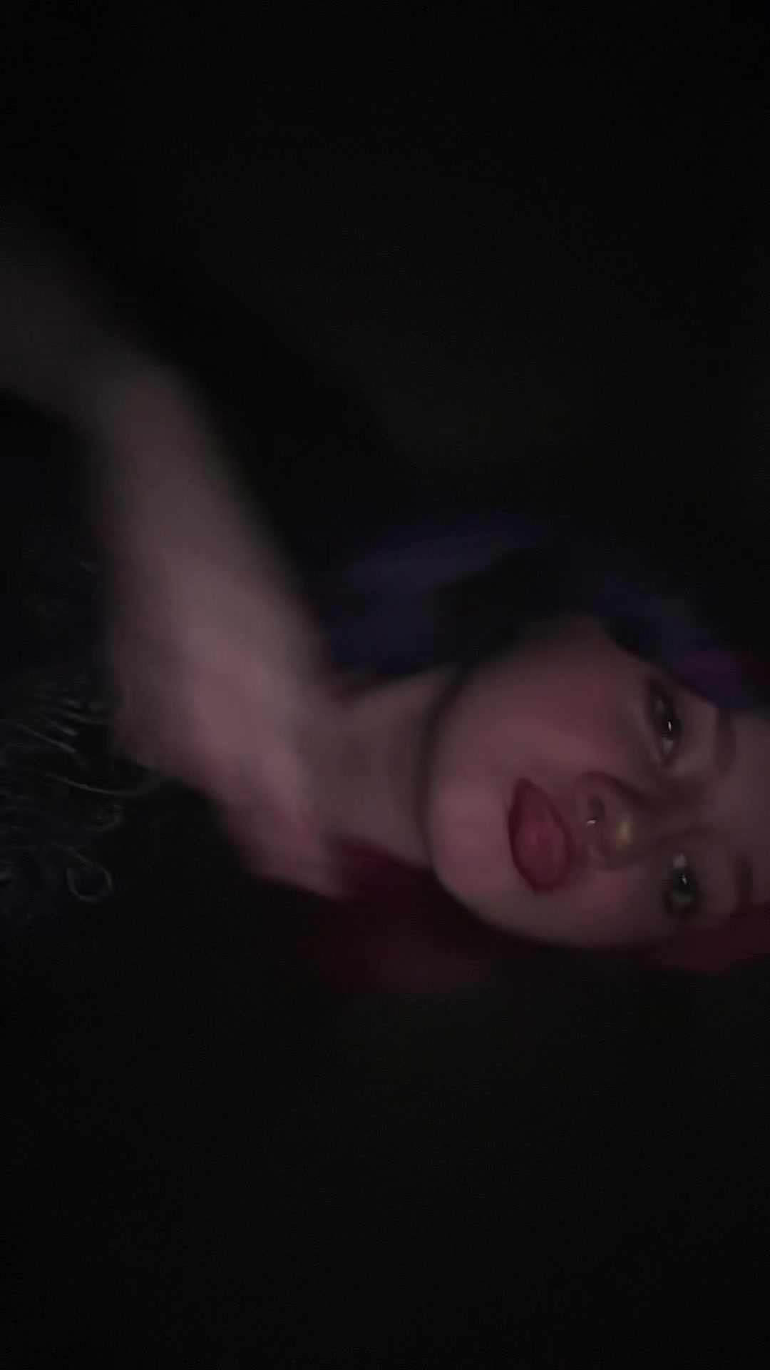 @Bella