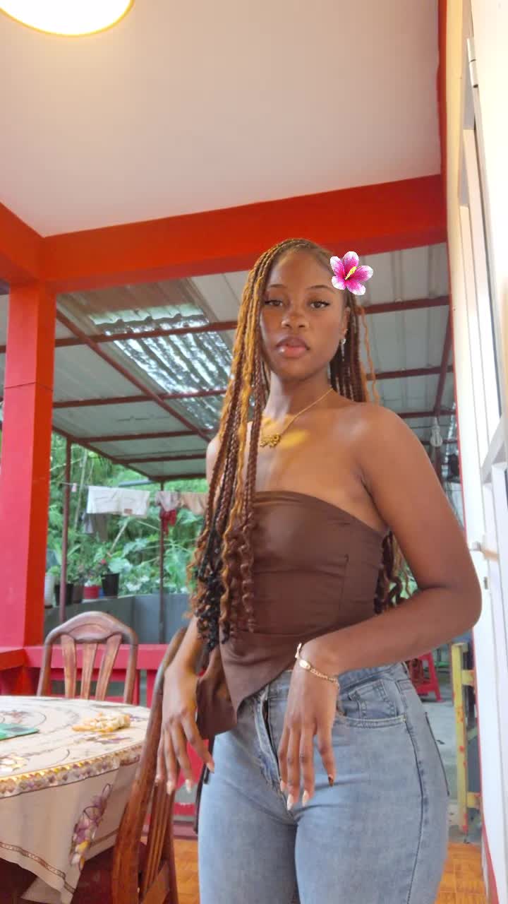@Miss Ravina🤎!