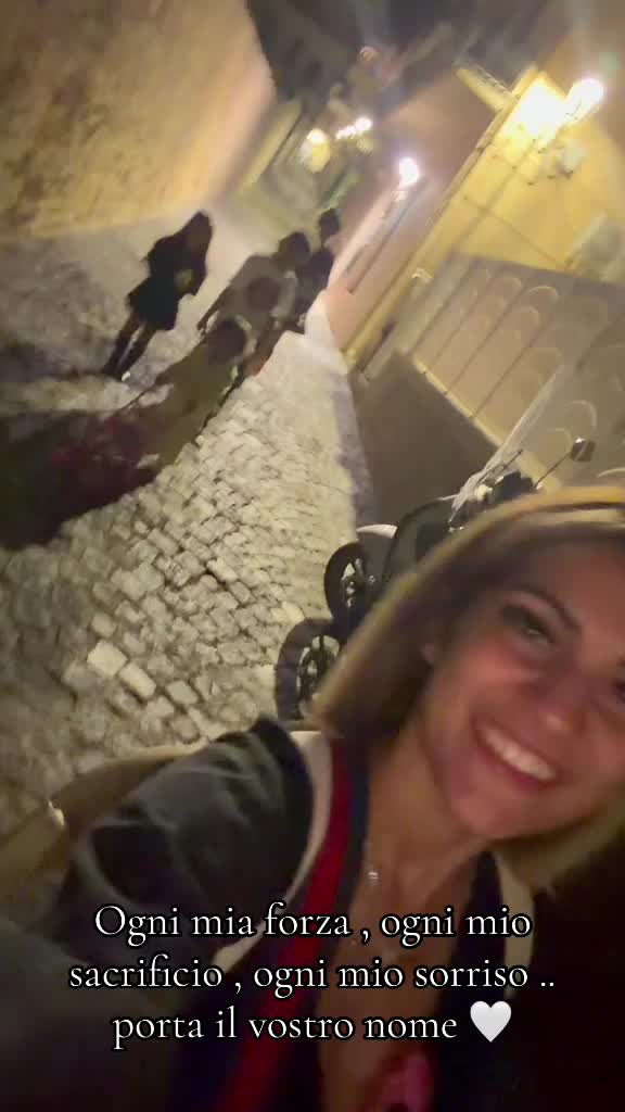@Paola negro