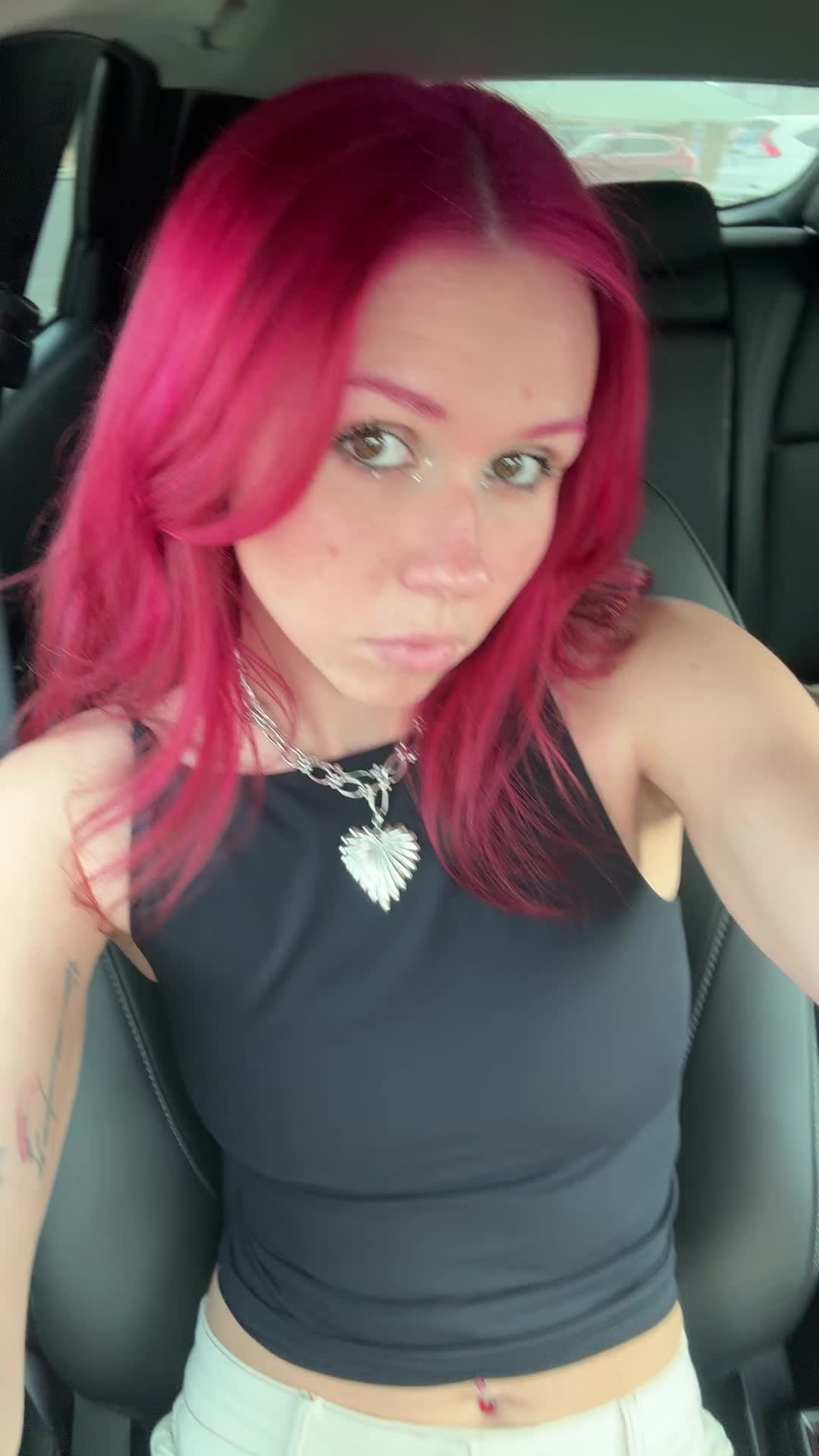 @katiemitchll