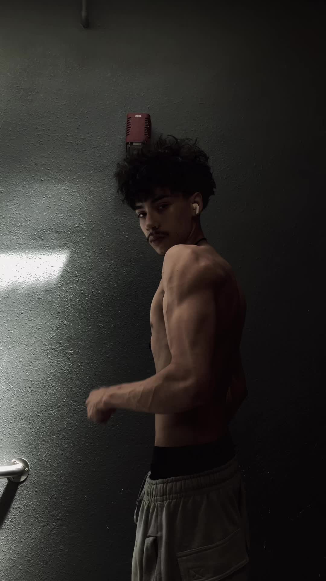 @qapee