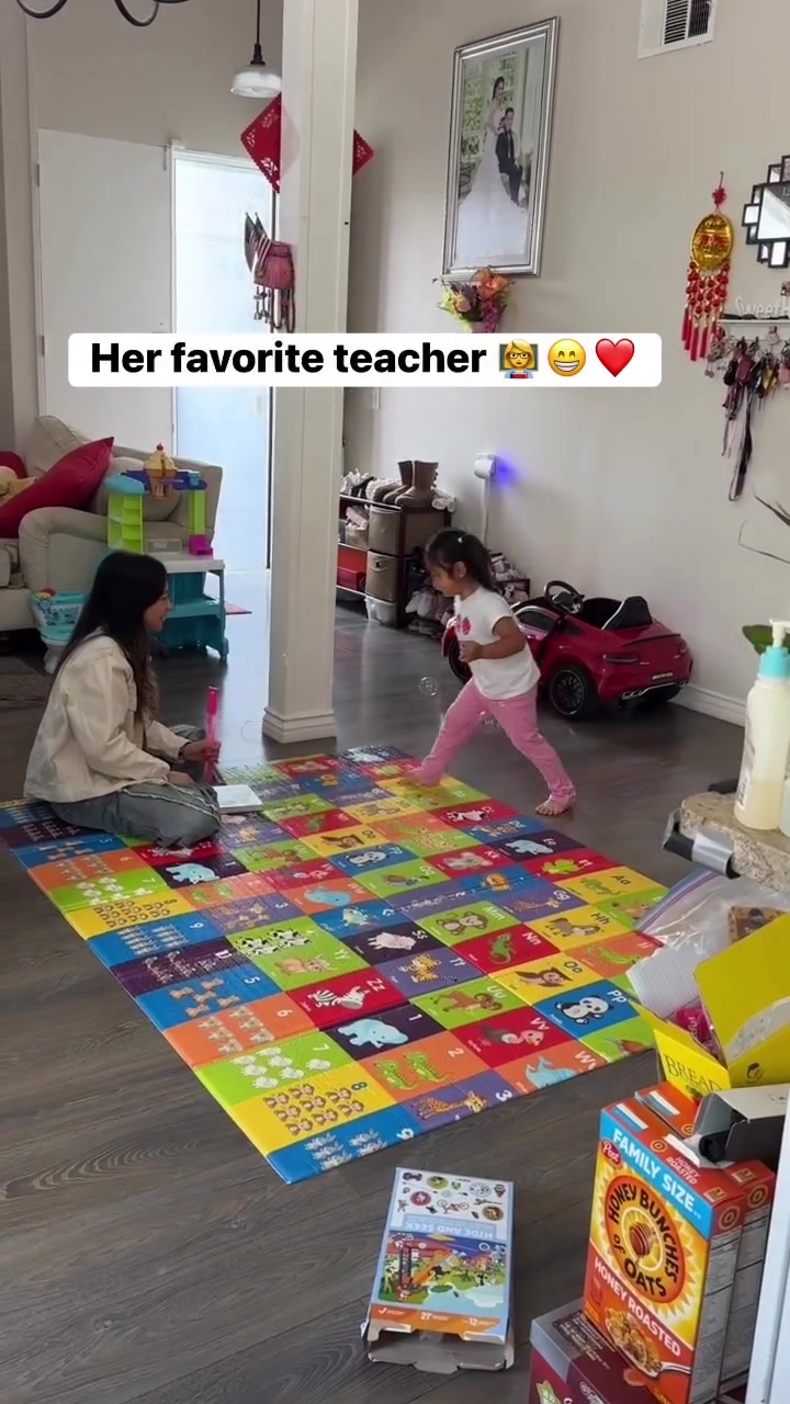 @Ellen Ellie 🇺🇸🇰🇭