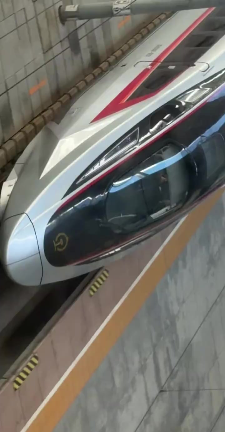 @CN_eye