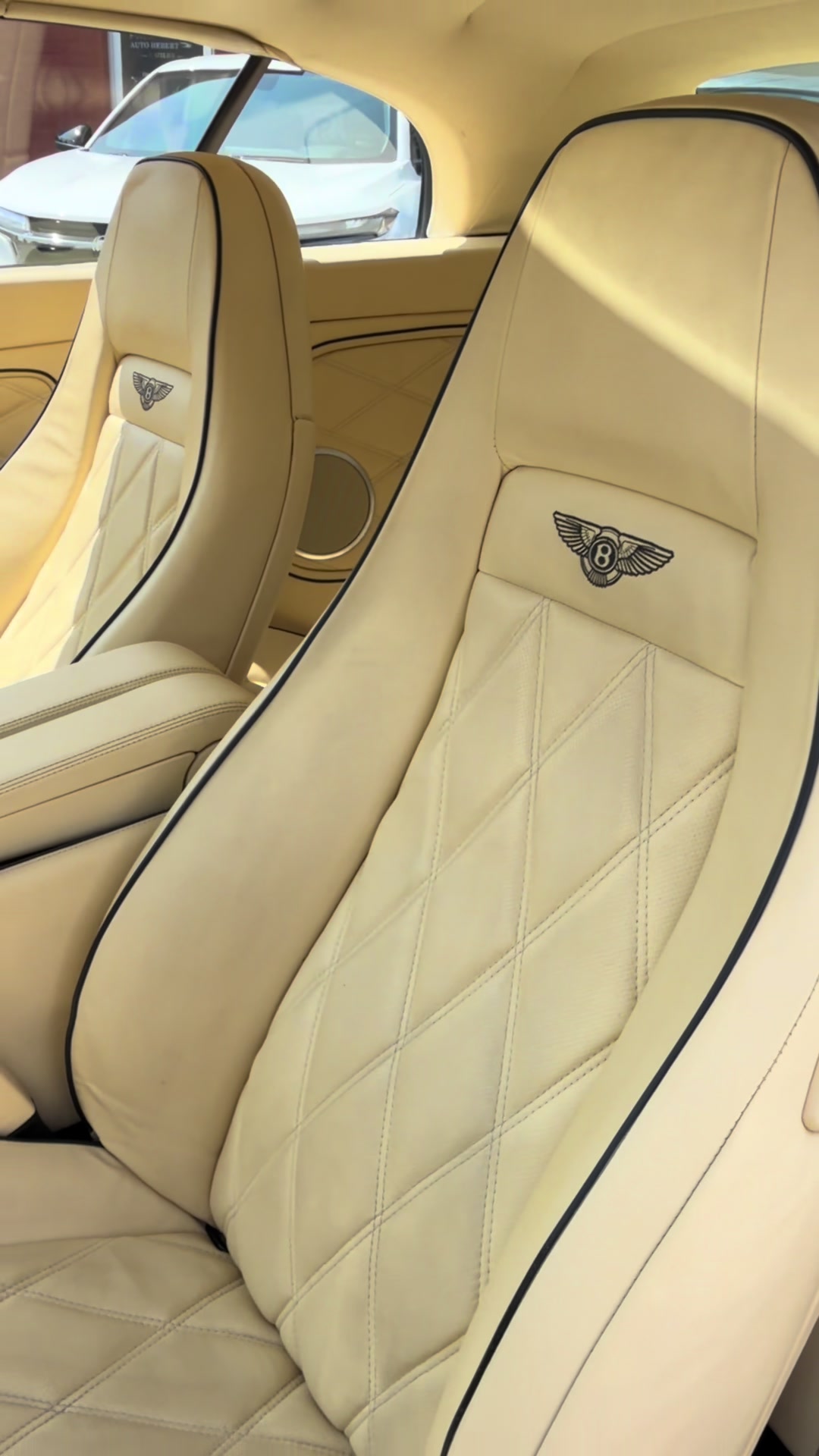 @Prestige Auto H&eacute;bert