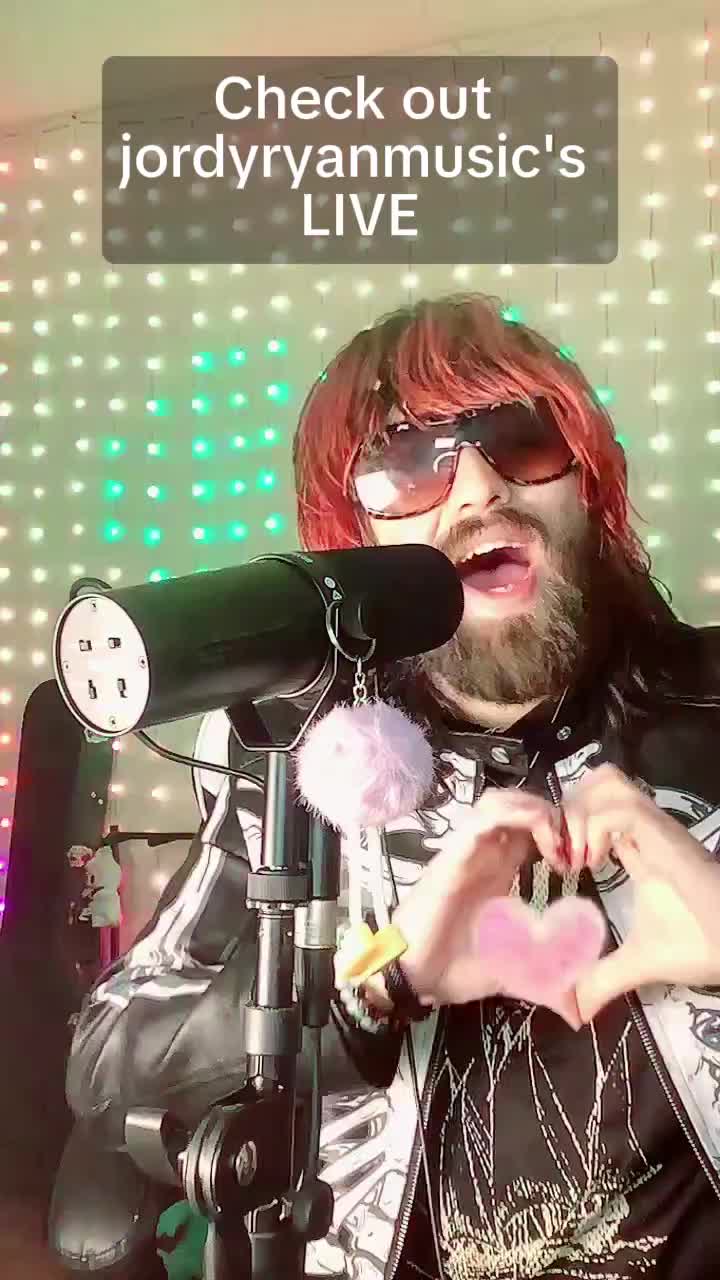 @mychaoticsoul🎤♥️💫