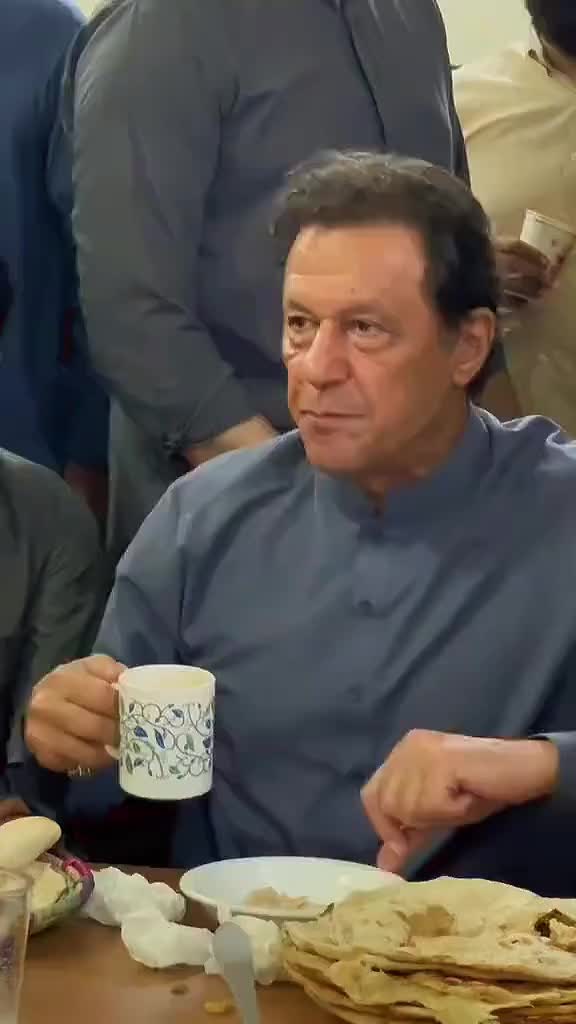 @Faizal khan PTI✊