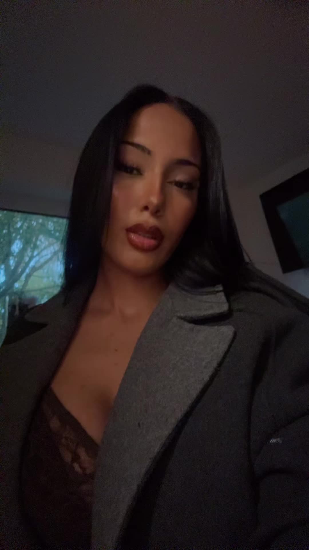 @𝔅