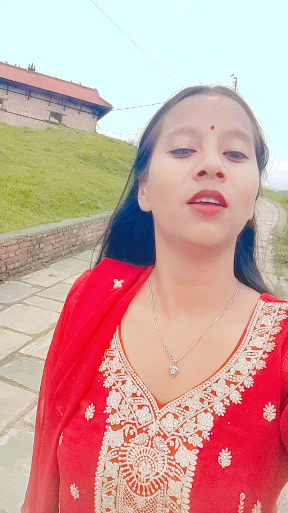 @Mrs Pahari🥀❤️🌍