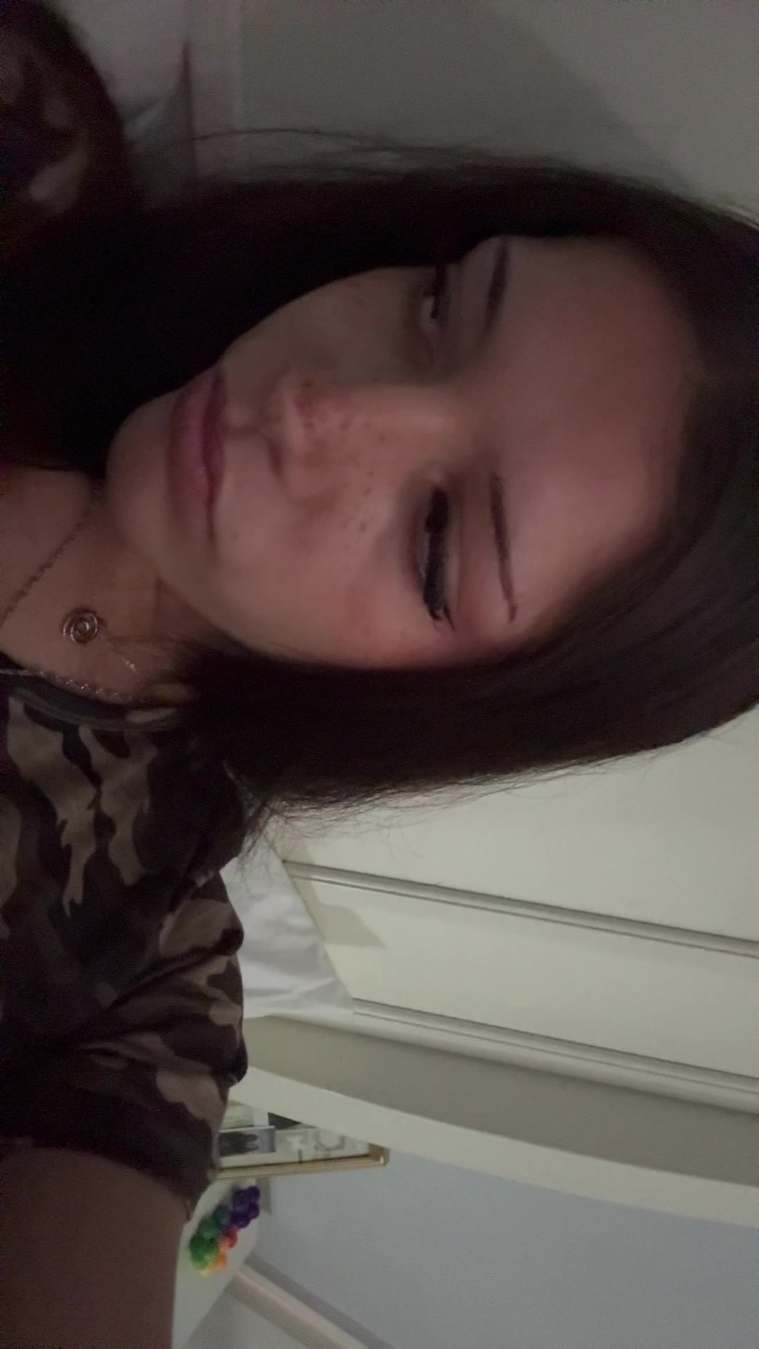 @leslienicles1