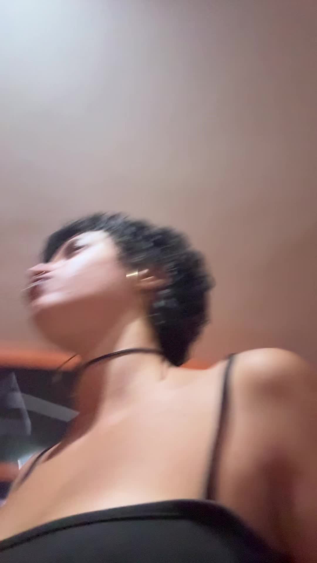 @anna