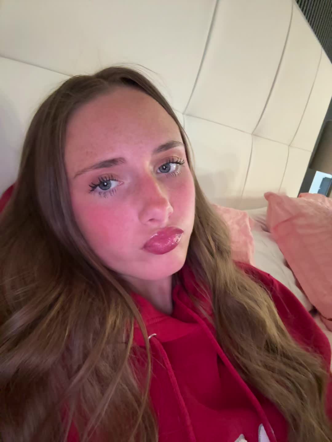 @hii