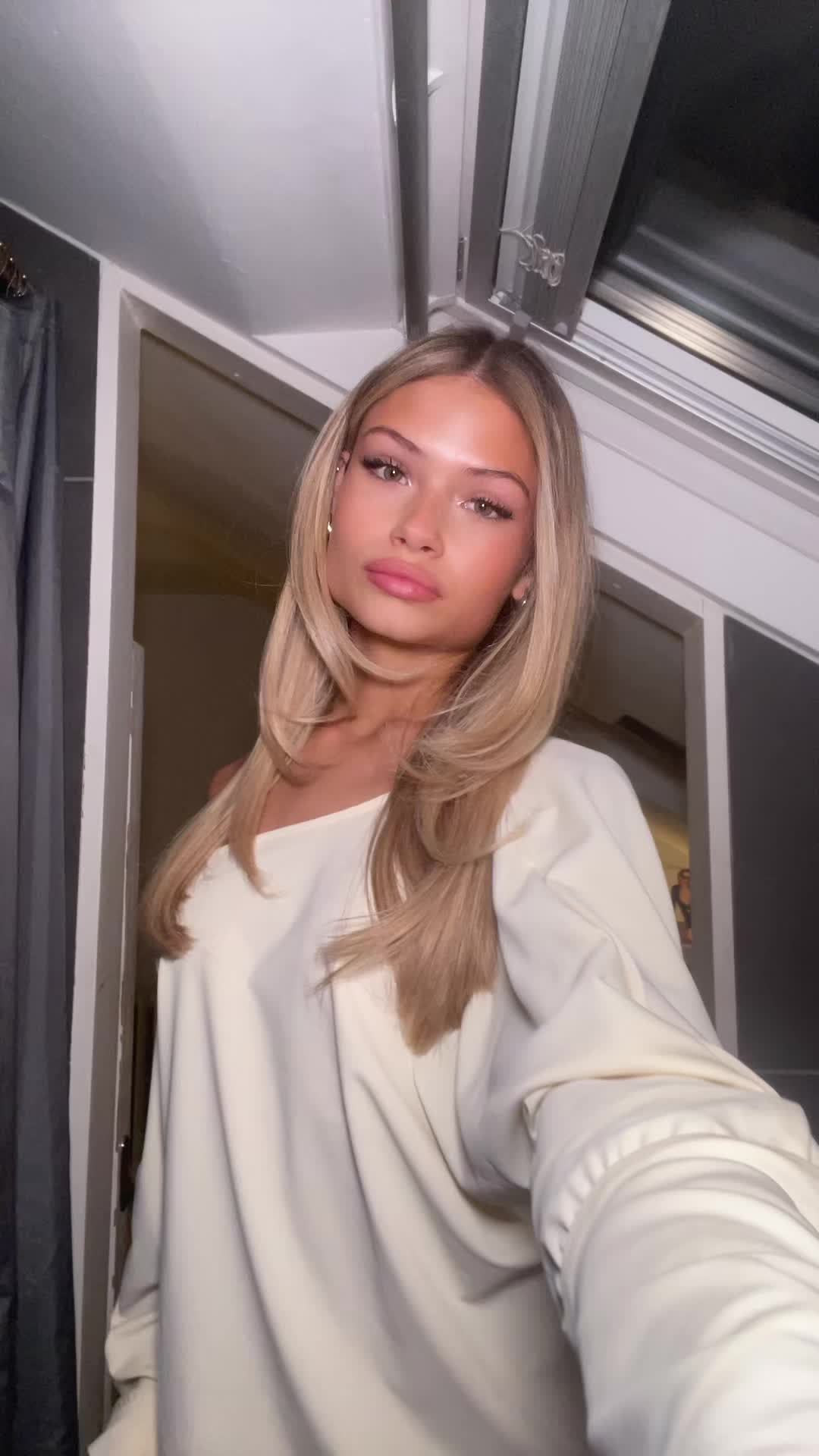 @Poppyrosezak