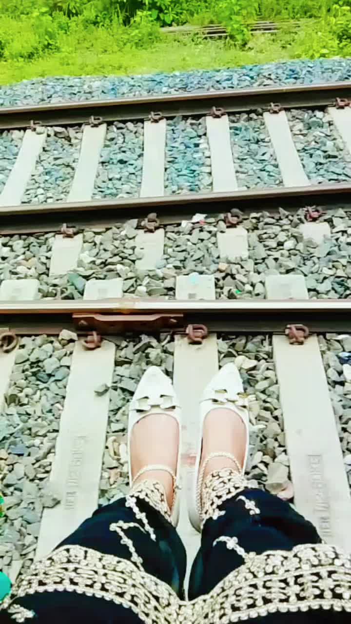 @Aliya Khan
