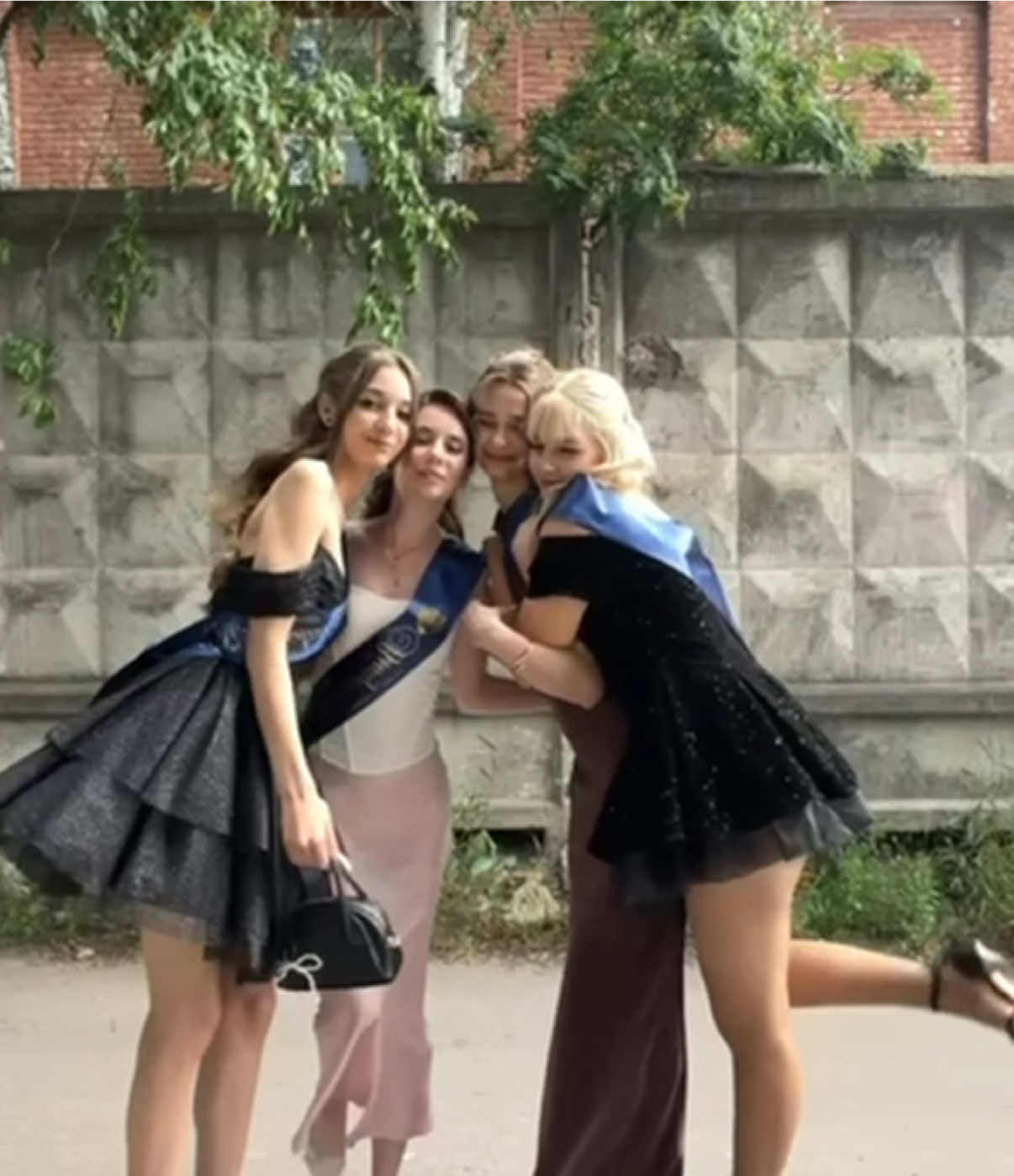 @дашенька ഒ
