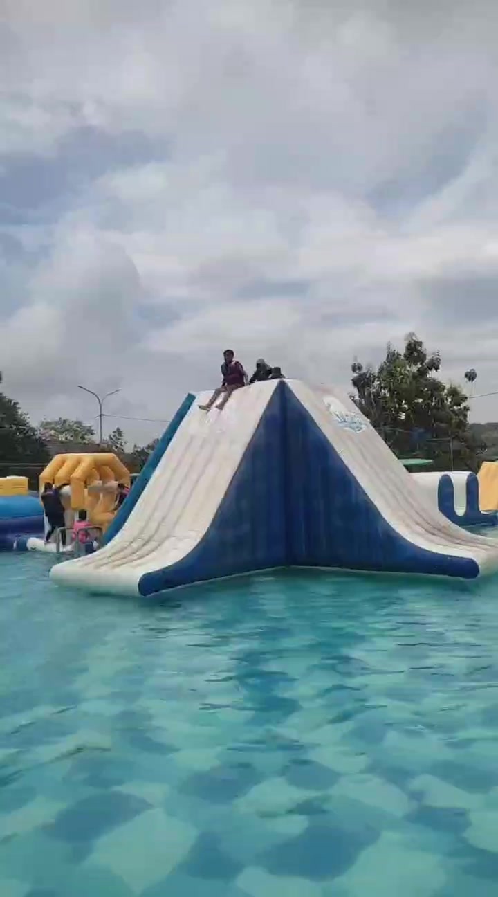 @TIGA PUTRI