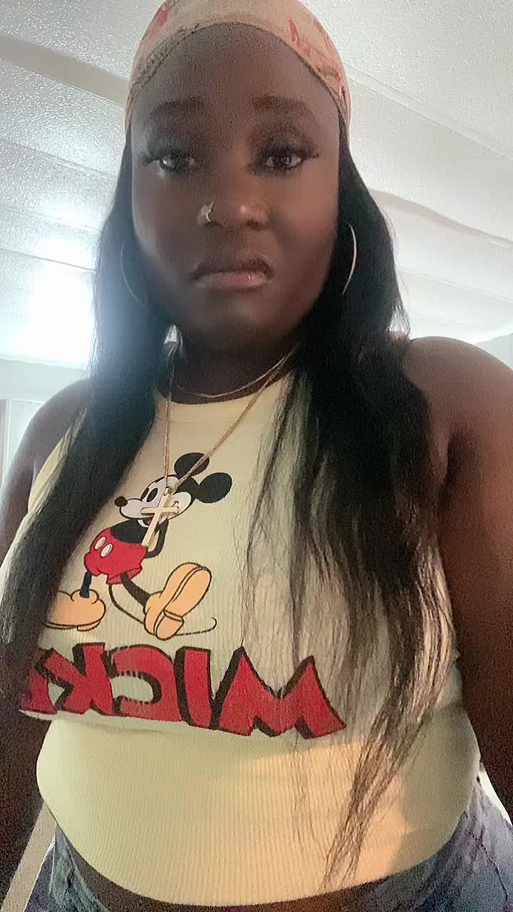 @queen_chrisy93