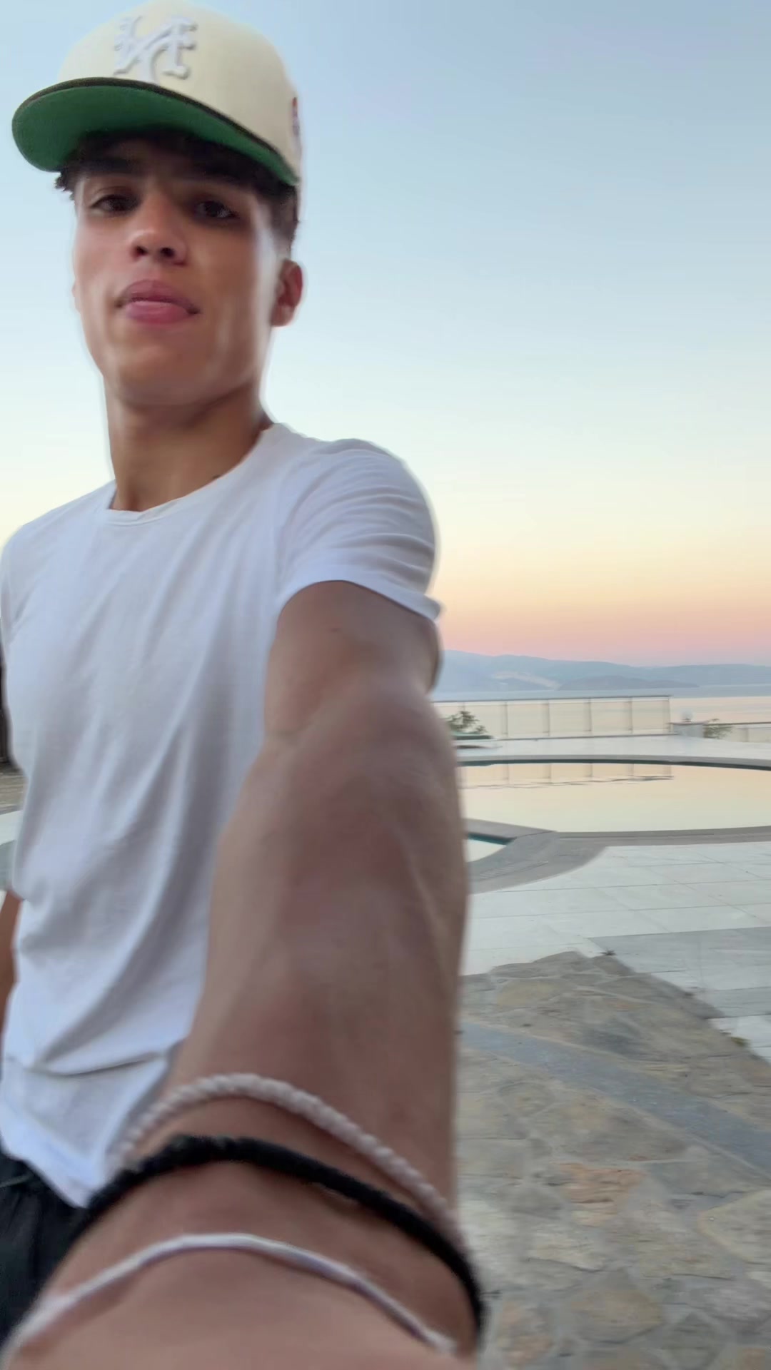 @alexx