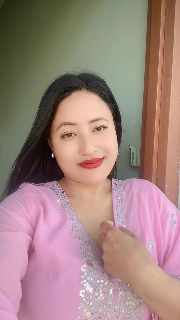 @सम्बाहाङ्फेमा 👸👸