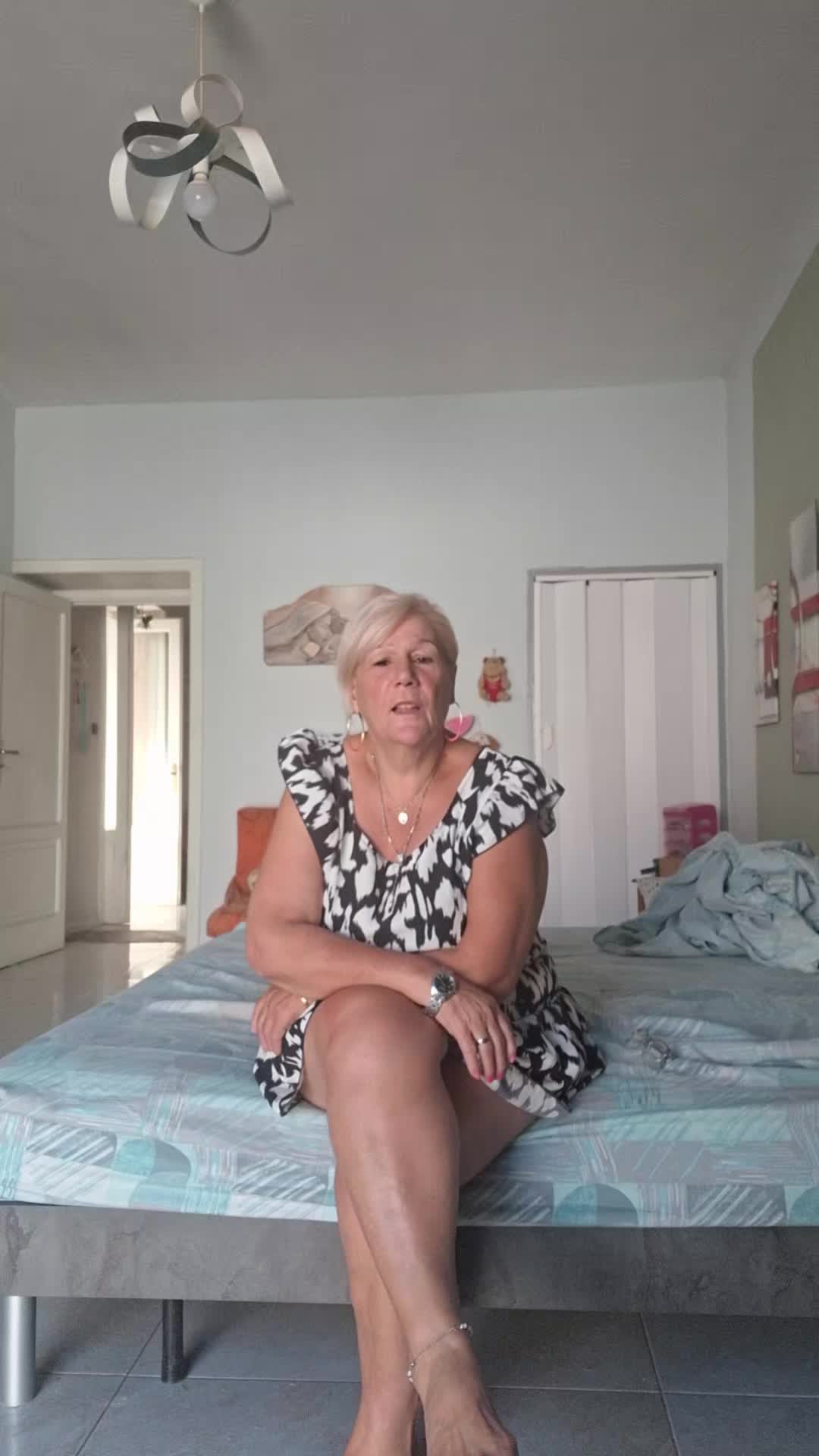 @angela
