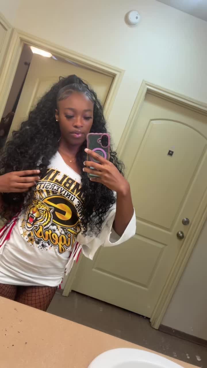 @Luvvv44Mijah