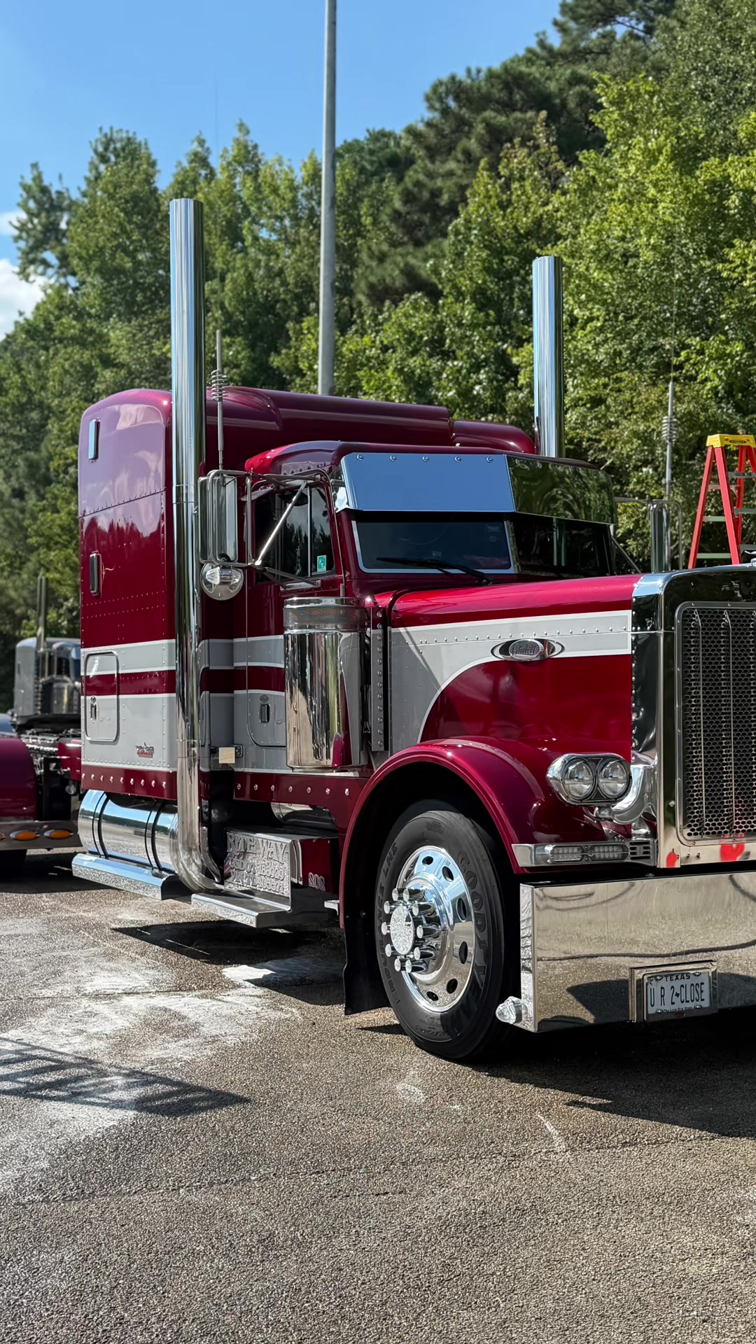 @peterbilt