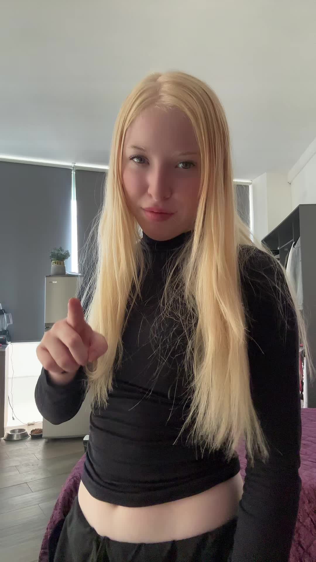 @Bella