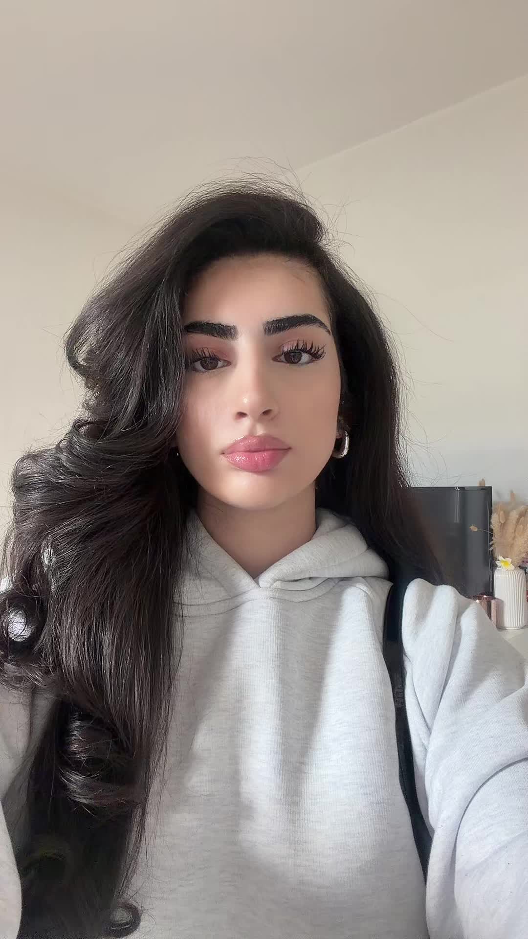 @هستی
