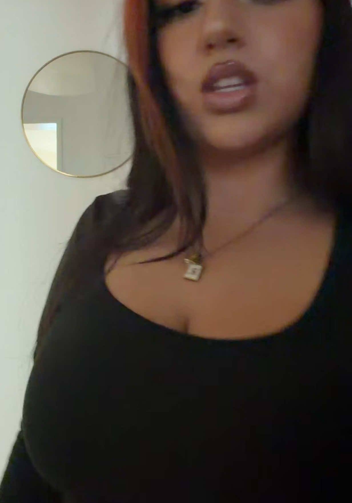 @rosasoleaa