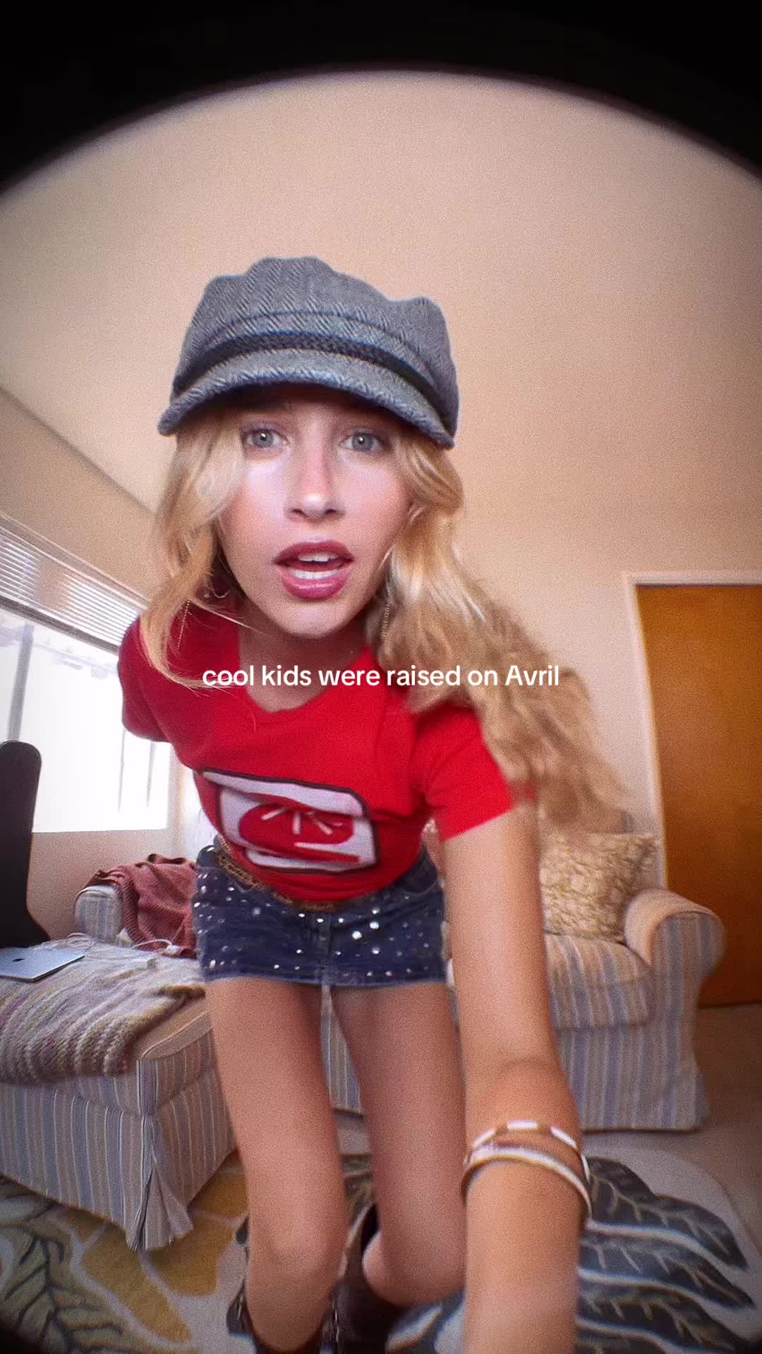 @kelseykinch