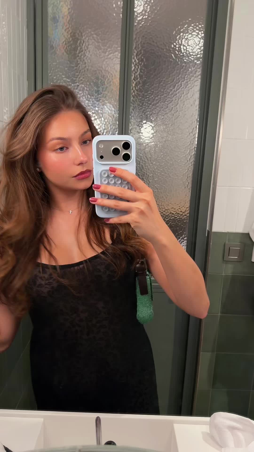 @Nina Tomasello