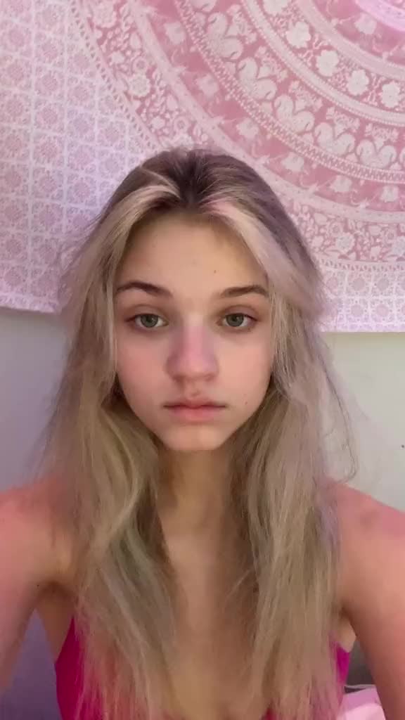 @notsofialianna